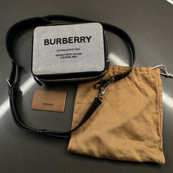 Burberry Gray and Black Belt Bag Sleek Designer Accessory - Picture 1 of 5